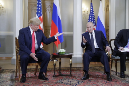 Momentul in care Donald Trump ii face cu ochiul lui Vladimir Putin - VIDEO
