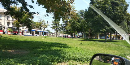 Protestul lui Sor a blocat mai multe strazi din capitala, sustin unii soferi care stau de minute bune in trafic: au coborat din masini ca sa vada ce se intampla - GALERIE FOTO Protestul lui Sor a blocat mai multe strazi din capitala, sustin unii soferi care stau de minute bune in trafic: au coborat din masini ca sa vada ce se intampla - GALERIE FOTO