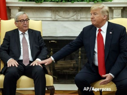 Pace intre UE si SUA, in razboiul taxelor vamale. Juncker si Trump anunta un acord privind relatiile comerciale Pace intre UE si SUA, in razboiul taxelor vamale. Juncker si Trump anunta un acord privind relatiile comerciale