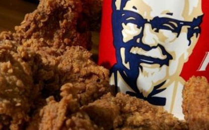 Un tanar din Marea Britanie nu a fost lasat sa cumpere de la KFC din cauza varstei Un tanar din Marea Britanie nu a fost lasat sa cumpere de la KFC din cauza varstei