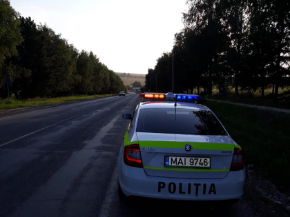 Atentie soferi. Inspectoratul National de Patrulare a decis sa dubleze numarul agentilor pe soselele din tara. Vezi care este motivul Atentie soferi. Inspectoratul National de Patrulare a decis sa dubleze numarul agentilor pe soselele din tara. Vezi care este motivul