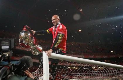 Are 12 trofee fara ca cineva sa-l fi vazut jucand vreodata. Povestea fotbalistului fantoma din Europa Are 12 trofee fara ca cineva sa-l fi vazut jucand vreodata. Povestea fotbalistului fantoma din Europa
