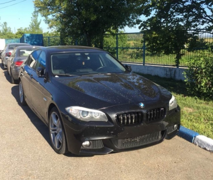 Un moldovean de 30 de ani a ramas fara BMW chiar cand iesea din tara. Ce s-a intamplat la frontiera - FOTO Un moldovean de 30 de ani a ramas fara BMW chiar cand iesea din tara. Ce s-a intamplat la frontiera - FOTO