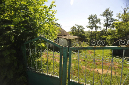 Satele "fantoma" ale tarii noastre. Vezi cum arata localitatile, in care au ramas doar cateva casa de locuit - GALERIE FOTO Satele "fantoma" ale tarii noastre. Vezi cum arata localitatile, in care au ramas doar cateva casa de locuit - GALERIE FOTO
