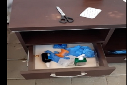 O femeie care a mers la Aquaparkul de la Sociteni si si-a fracturat clavicula, spune ca timp de 40 de minute niciun medic nu s-a apropiat de ea, sa-i acorde ajutor: "Cine e responsabil" - VIDEO O femeie care a mers la Aquaparkul de la Sociteni si si-a fracturat clavicula, spune ca timp de 40 de minute niciun medic nu s-a apropiat de ea, sa-i acorde ajutor: "Cine e responsabil" - VIDEO