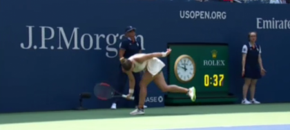 Cutremur la US Open. Simona Halep, eliminata inca din primul tur: 2-6, 4-6 in fata Kaiei Kanepi, locul 44 WTA Cutremur la US Open. Simona Halep, eliminata inca din primul tur: 2-6, 4-6 in fata Kaiei Kanepi, locul 44 WTA