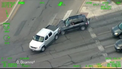 Urmarire socanta in Texas. O soferita a fugit de politie cu bebelusul pe bancheta masinii - VIDEO Urmarire socanta in Texas. O soferita a fugit de politie cu bebelusul pe bancheta masinii - VIDEO