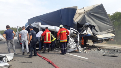 Poate parea incredibil, dar in accidentul de langa Orhei nimeni nu a avut de suferit: ambii soferi, trimisi sa faca teste de alcoolemie - FOTO