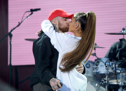 Gestul facut de Ariana Grande, dupa ce fostul sau iubit Mac Miller a murit. Fanii, furiosi pe artista