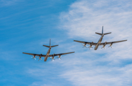 Bombardiere rusesti, interceptate in apropierea coastelor americane Bombardiere rusesti, interceptate in apropierea coastelor americane