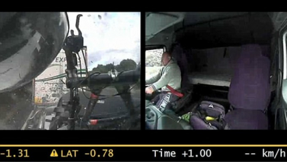 Apelul emotionant al unei familii din Marea Britanie. Trei copii au fost spulberati de un sofer care asculta muzica. Imagini de la teribilul accident - VIDEO Apelul emotionant al unei familii din Marea Britanie. Trei copii au fost spulberati de un sofer care asculta muzica. Imagini de la teribilul accident - VIDEO