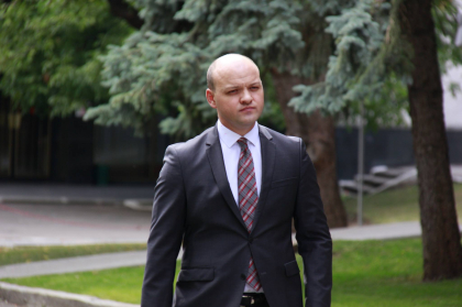 Ruslan Munteanu si-a dat demisia din functia de vicedirector al SIS Ruslan Munteanu si-a dat demisia din functia de vicedirector al SIS