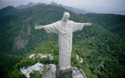 IMAGINI CARE VA POT AFECTA EMOTIONAL. Locuitorii unui sat din Brazilia sufera de o boala incurabila care le descompune pielea IMAGINI CARE VA POT AFECTA EMOTIONAL. Locuitorii unui sat din Brazilia sufera de o boala incurabila care le descompune pielea