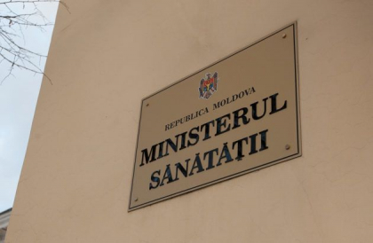 Operatorul de la 112 si cel de la Urgenta nu s-au inteles la telefon, iar apoi toate actiunile au fost intreprinse gresit, in cazul barbatului care s-a stins in strada asteptand ambulanta: medicul a constatat decesul, in loc sa-l resusciteze pe barbat