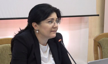 Silvia Radu, sa fie audiata in Parlament. Asta au cerut liberalii in cadrul sedintei. Candu: "Subiectul nu e mentionat. Probabil pur si simplu PL vrea sa o vada pe Radu". Replici intre Zotea si Buliga