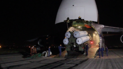 Imagini spectaculoase cu ultimele echipamente militare trimise de Vladimir Putin in Siria - VIDEO
