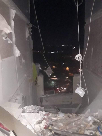 Primaria va aloca 10 milioane de lei pentru ca persoanele care au ramas fara locuinte in urma exploziei sa-si cumpere apartamente. Radu: "Cei care au ramas fara adapost vor fi cazati in sanatoriul spitalului Cailor Ferate" Primaria va aloca 10 milioane de lei pentru ca persoanele care au ramas fara locuinte in urma exploziei sa-si cumpere apartamente. Radu: "Cei care au ramas fara adapost vor fi cazati in sanatoriul spitalului Cailor Ferate"
