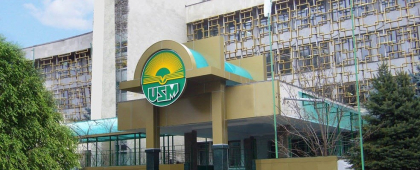 Perchezitii CNA in biroul decanului Facultatatii de Drept de la USM. Procuratura Anticoruptie: "Impreuna cu un avocat, fost aparator al lui Vlad Filat, sunt suspectati de coruptie" Perchezitii CNA in biroul decanului Facultatatii de Drept de la USM. Procuratura Anticoruptie: "Impreuna cu un avocat, fost aparator al lui Vlad Filat, sunt suspectati de coruptie"