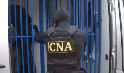 Patru dintre cele sase persoane, retinute pentru 72 de ore in urma perchezitiilor de la primaria Chisinau, plasate in arest