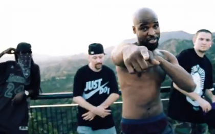 Gestul extrem la care a recurs un rapper, dupa ce i s-a interzis sa-si mai vada fiicele. Va avertizam, detaliile sunt socante Gestul extrem la care a recurs un rapper, dupa ce i s-a interzis sa-si mai vada fiicele. Va avertizam, detaliile sunt socante