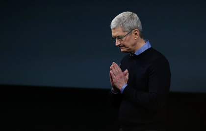 Tim Cook, CEO-ul Apple: "Faptul ca sunt gay e cel mai mare dar pe care l-am primit de la Dumnezeu" Tim Cook, CEO-ul Apple: "Faptul ca sunt gay e cel mai mare dar pe care l-am primit de la Dumnezeu"