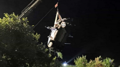 Un moldovean de 18 ani s-a stins in Italia, iar alti patru au fost transportati in stare grava la spital, dupa ce masina in care se aflau a ajuns intr-un camp si s-a rasturnat - GALERIE FOTO Un moldovean de 18 ani s-a stins in Italia, iar alti patru au fost transportati in stare grava la spital, dupa ce masina in care se aflau a ajuns intr-un camp si s-a rasturnat - GALERIE FOTO