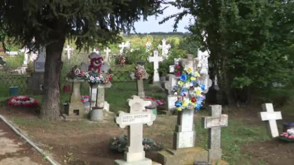 O femeie din Marea Britanie a asteptat 8 ani sa-si inmormanteze fiul mort. Vestea bulversanta primita acum de femeie O femeie din Marea Britanie a asteptat 8 ani sa-si inmormanteze fiul mort. Vestea bulversanta primita acum de femeie
