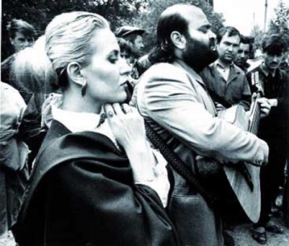 Se implinesc 26 de ani de la tragicul accident in care si-au pierdut viata Ion si Doina Aldea-Teodorovici Se implinesc 26 de ani de la tragicul accident in care si-au pierdut viata Ion si Doina Aldea-Teodorovici