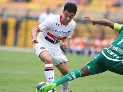 Caz socant in Brazilia. Jucator de fotbal, sugrumat pana ce aproape a fost decapitat Caz socant in Brazilia. Jucator de fotbal, sugrumat pana ce aproape a fost decapitat