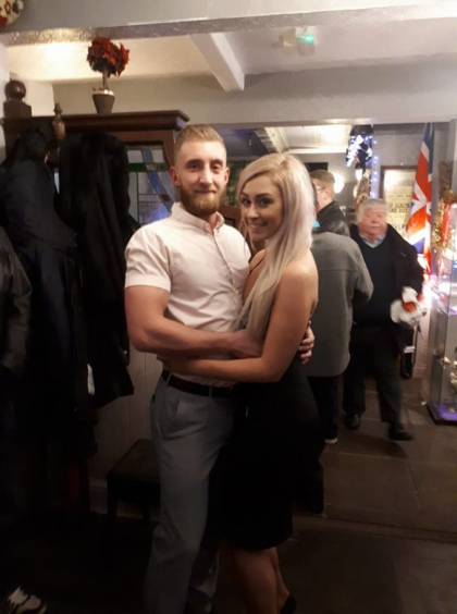 Un tanar din Marea Britanie, condamnat la inchisoare pe viata. A petrecut o noapte cu iubita rivalului sau, dupa care a decis sa-l omoare: " Ai încurcat-o" - FOTO Un tanar din Marea Britanie, condamnat la inchisoare pe viata. A petrecut o noapte cu iubita rivalului sau, dupa care a decis sa-l omoare: " Ai încurcat-o" - FOTO