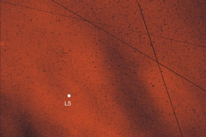 Ce este misteriosul nor fantoma descoperit in spatiu intre Pamant si Luna