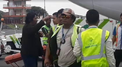 Pasagerii unui zbor din Indonezia i-au obligat pe piloti sa nu decoleze. Ce era in avion