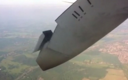 VIDEO. Clipe de cosmar pentru pasagerii unui zbor CityJet. O bucata din aripa s-a desprins dupa decolare