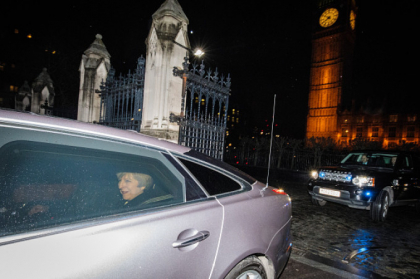 Convoiul in care se afla Theresa May in Belgia, implicat intr-un accident rutier. Doi politisti, la spital