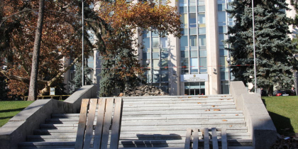 Reparatie de milioane la Guvern: parchet din stejar, sufragerie, sala pentru oaspeti, ascensoare si acoperis - ZdG.md Reparatie de milioane la Guvern: parchet din stejar, sufragerie, sala pentru oaspeti, ascensoare si acoperis - ZdG.md