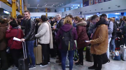 Haos pe aeroportul din Cluj Napoca. Motivul pentru care 9 zboruri au fost anulate