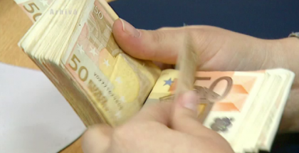 Greseala prin care o firma si-a recompensat angajatii cu cate 30.000 de euro Greseala prin care o firma si-a recompensat angajatii cu cate 30.000 de euro