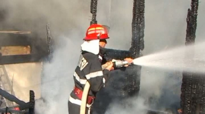 Un barbat din Soldanesti a murit intr-un incendiu care i-a cuprins casa Un barbat din Soldanesti a murit intr-un incendiu care i-a cuprins casa