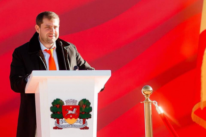 Ilan Shor ii raspunde lui Pavel Filip: "Viata este imprevizibila si trebuie sa fii gata pentru orice, deoarece dupa succes si bunastare pot urma vremuri grele" Ilan Shor ii raspunde lui Pavel Filip: "Viata este imprevizibila si trebuie sa fii gata pentru orice, deoarece dupa succes si bunastare pot urma vremuri grele"