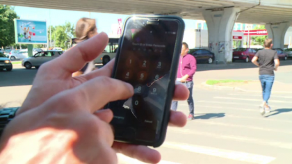 Pedeapsa primita de o femeie care si-a spionat sotul, umblandu-i in telefon. Ce a descoperit