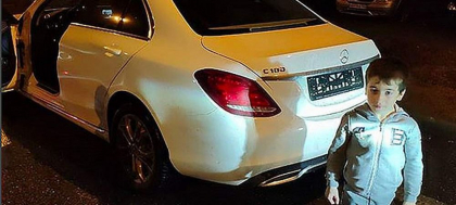 Locotenentul lui Putin i-a dat un Mercedes de 30.000 euro unui copil de 5 ani. Cum l-a impresionat - FOTO Locotenentul lui Putin i-a dat un Mercedes de 30.000 euro unui copil de 5 ani. Cum l-a impresionat - FOTO