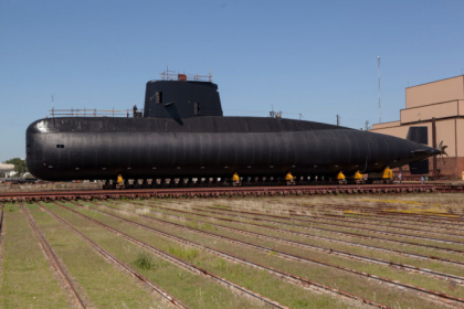 Primele imagini cu submarinul gasit dupa un an de cautari, la 800 de metri adancime - FOTO Primele imagini cu submarinul gasit dupa un an de cautari, la 800 de metri adancime - FOTO