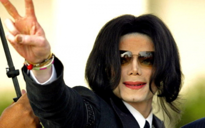 "Regele s-a intors". Michael Jackson a cantat pe scena premiilor Billboard, sub forma unei holograme