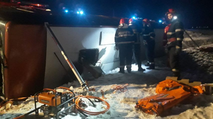 Corpul neinsufletit al femeii care si-a pierdut viata in accidentul din Romania, urmeaza sa fie adus acasa. Guvernul va acoperi cheltuielile de repatriere - FOTO Corpul neinsufletit al femeii care si-a pierdut viata in accidentul din Romania, urmeaza sa fie adus acasa. Guvernul va acoperi cheltuielile de repatriere - FOTO