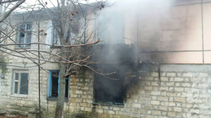 Un barbat de 74 de ani din Leova a ars de viu in propriul apartament, dupa ce locuinta a luat foc - FOTO