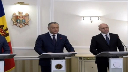Igor Dodon si Pavel Filip - printre cei mai populari politicieni. Maia Sandu ocupa locul trei, fiind urmata de liderul PPDA, Andrei Nastase. Pe ce loc sunt Plahotniuc si Sor. Sondaj - FOTO