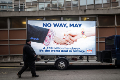 Theresa May, presata sa demisioneze pentru a-i fi acceptat acordul de Brexit Theresa May, presata sa demisioneze pentru a-i fi acceptat acordul de Brexit