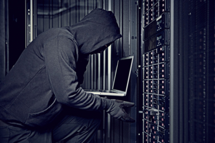 Mai multi hackeri rusi, inculpati pentru deturnarea a milioane de dolari
