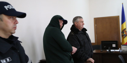 " Frizerul din Calarasi" si prietenii sai, care au tuns fortat doi tineri la o benzinarie, si-au aflat sentinta - VIDEO/ZdG.md " Frizerul din Calarasi" si prietenii sai, care au tuns fortat doi tineri la o benzinarie, si-au aflat sentinta - VIDEO/ZdG.md