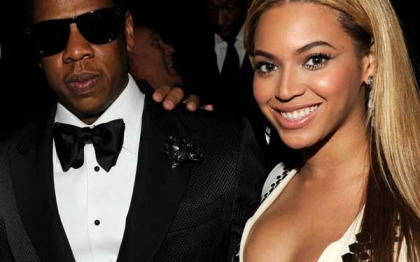 Beyonce si Jay-Z vor incasa 2.000.000 de dolari pentru a canta la nunta prietenilor lor Kanye West si Kim Kardashian Beyonce si Jay-Z vor incasa 2.000.000 de dolari pentru a canta la nunta prietenilor lor Kanye West si Kim Kardashian